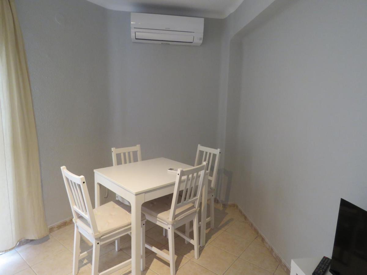 Apartamento Avenida ネルハ エクステリア 写真